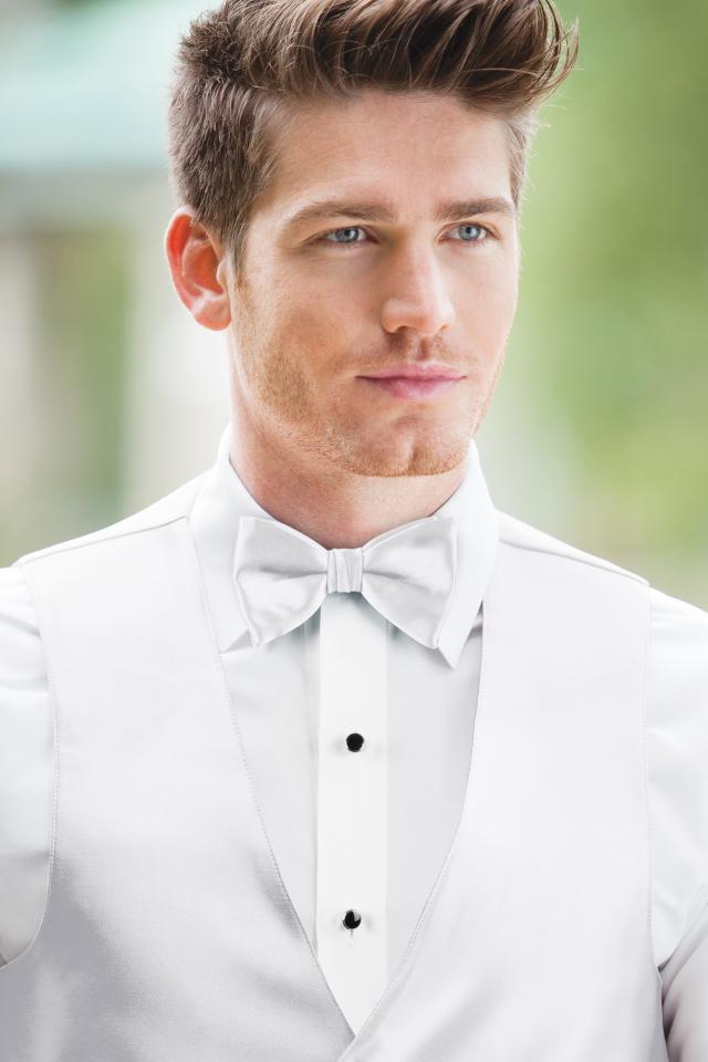 Expressions White Bow Tie